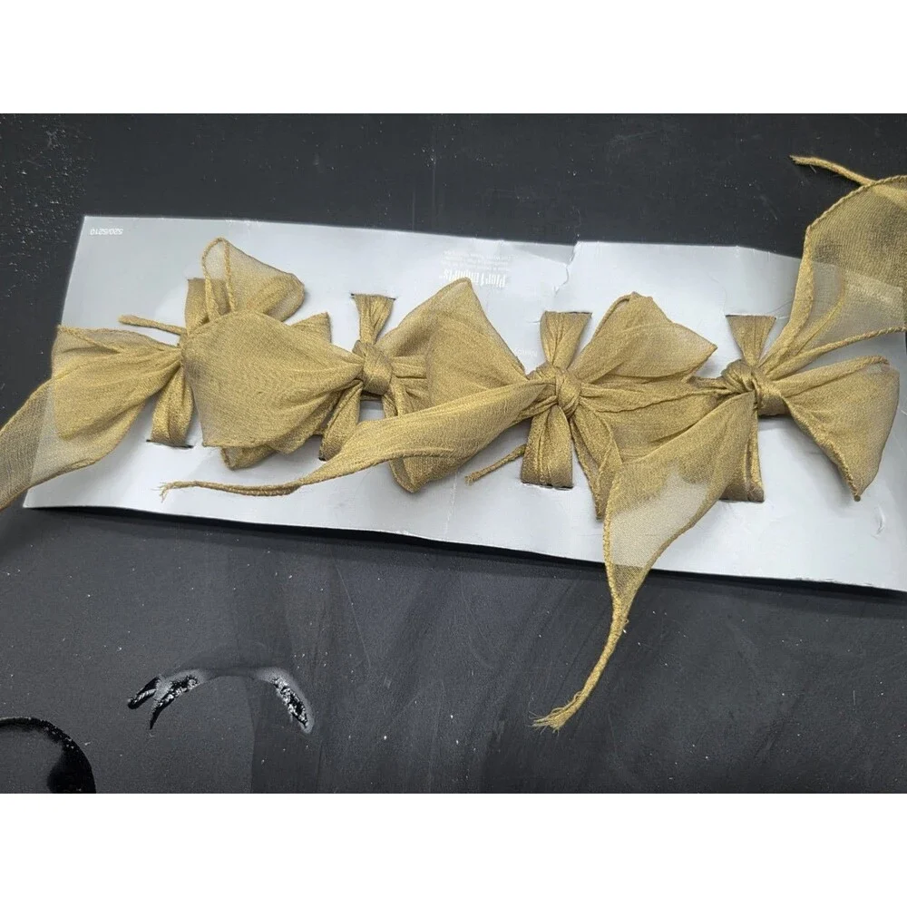 Pier 1 Velvet Sequin Floral Napkin Rings Set Of 4